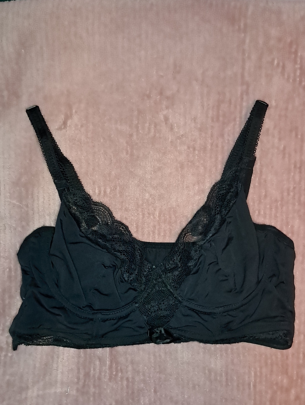 Black Lace Trim Wired Bralette